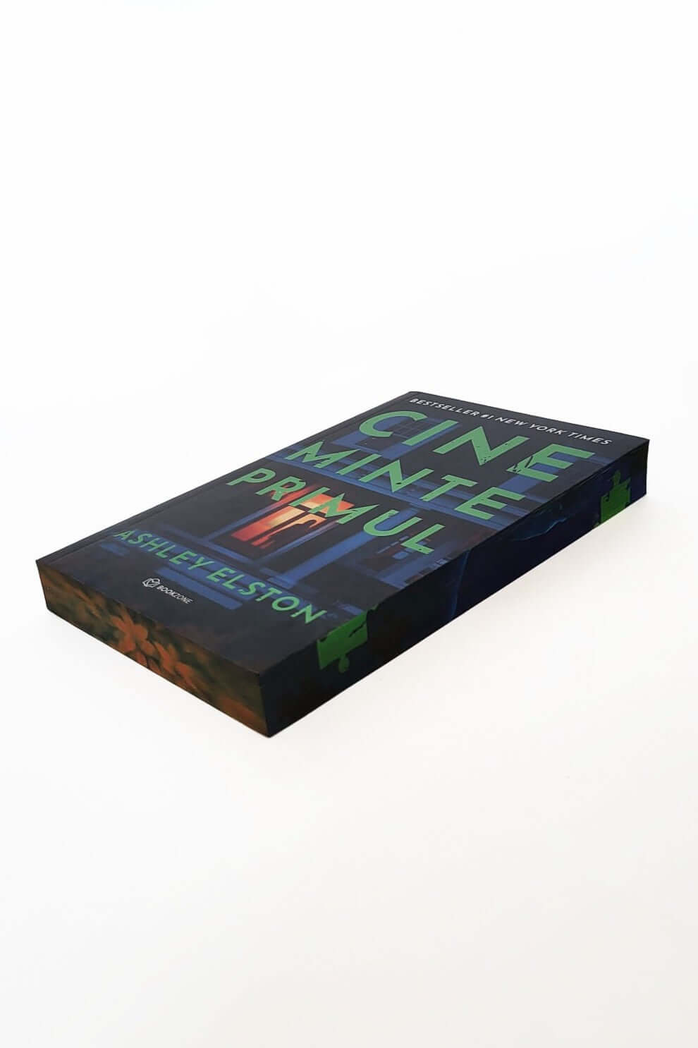 Cine minte primul - PRINTED EDGES