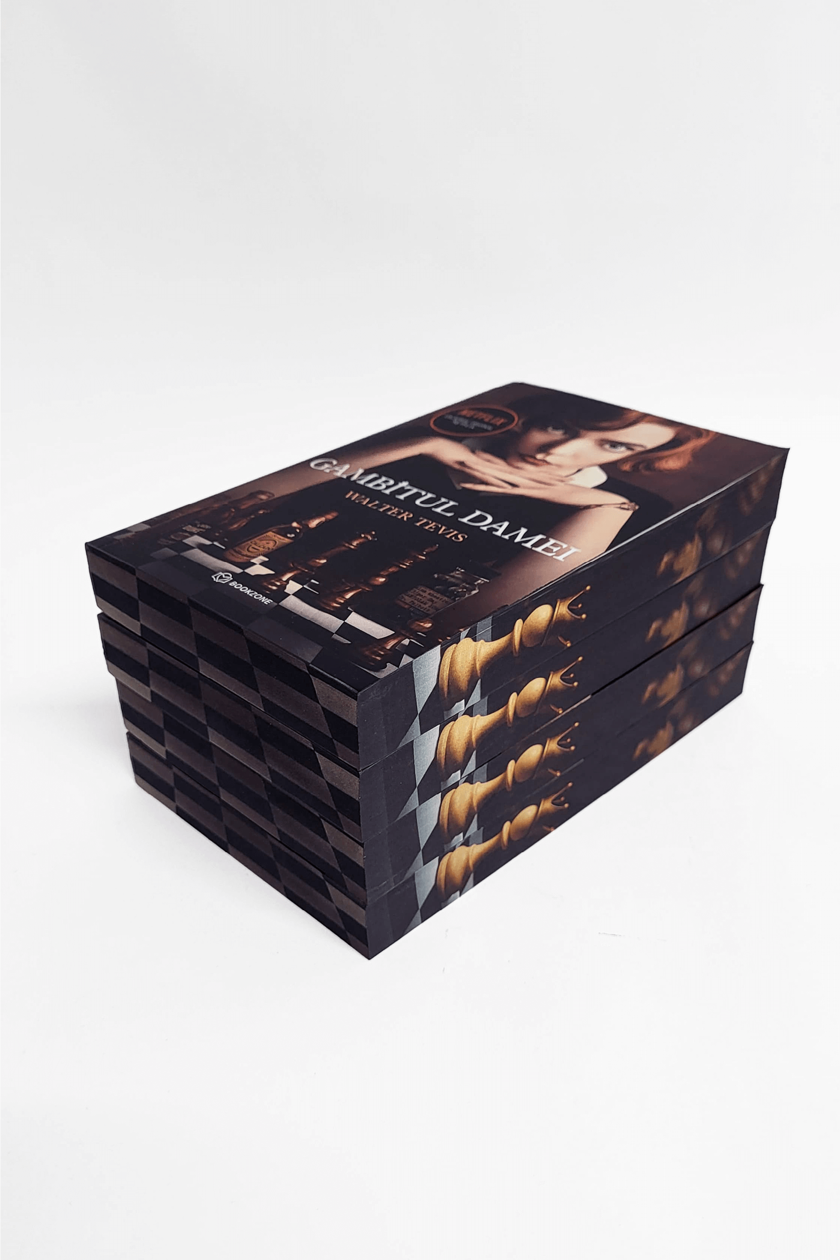 Gambitul Damei - PRINTED EDGES