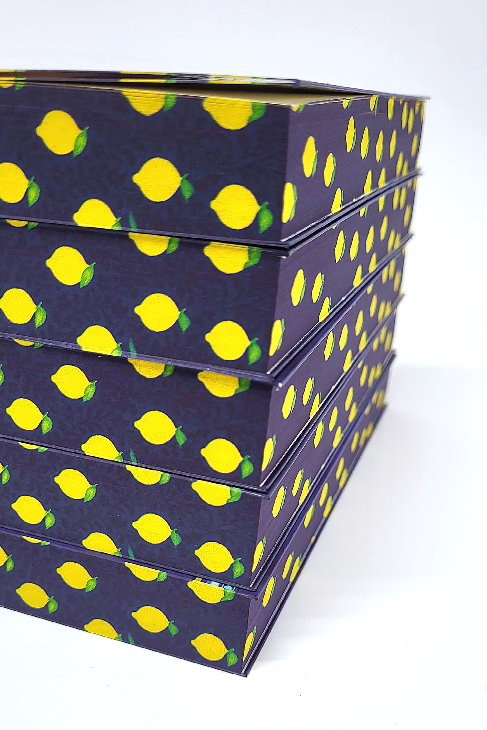 Cât timp înfloresc lămâii - PRINTED EDGES