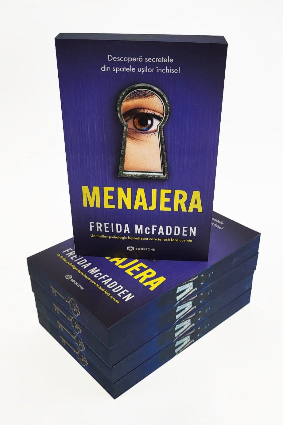 Menajera - PRINTED EDGES