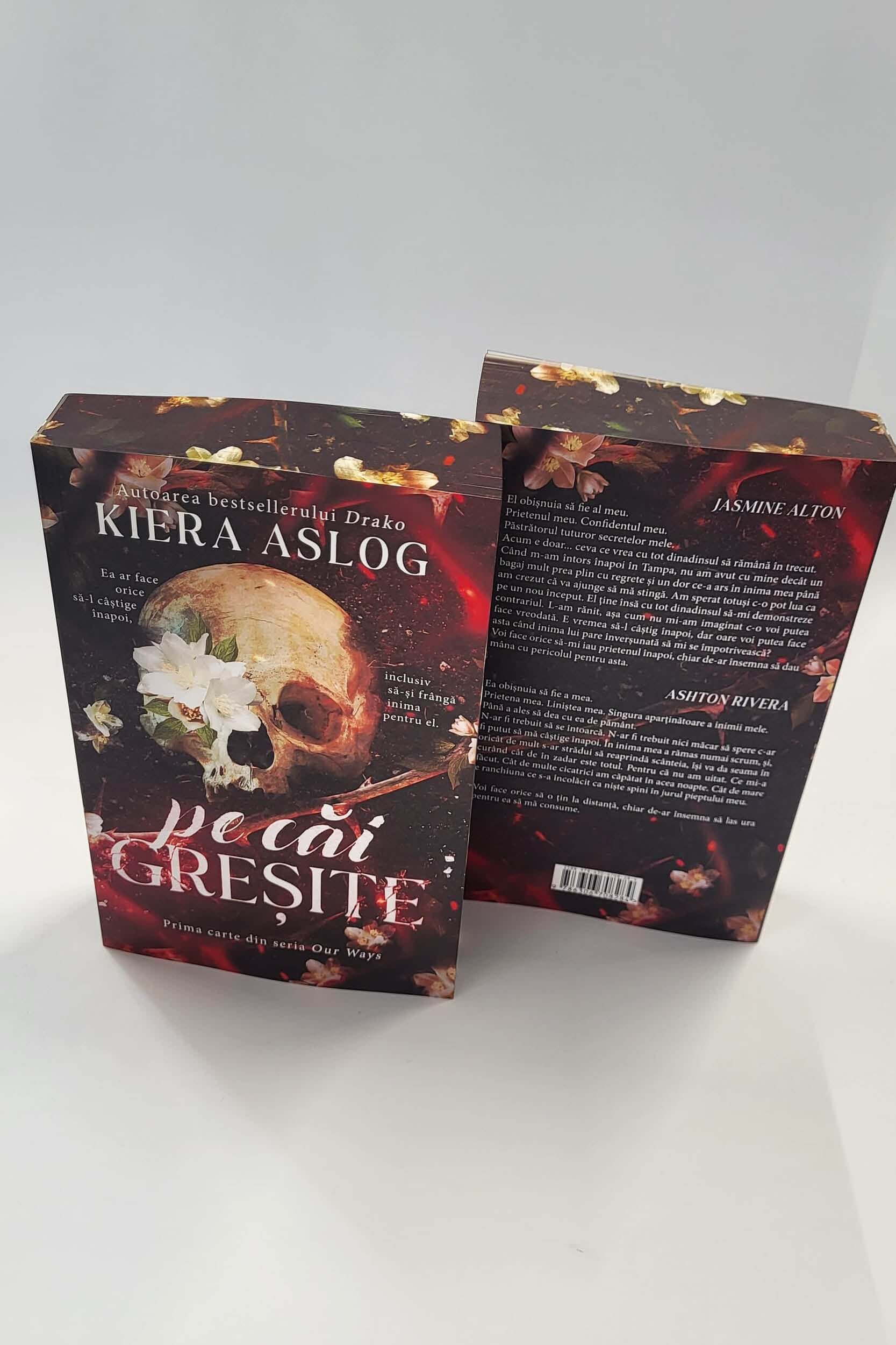 Pe căi greșite DELUXE - Printed Edges