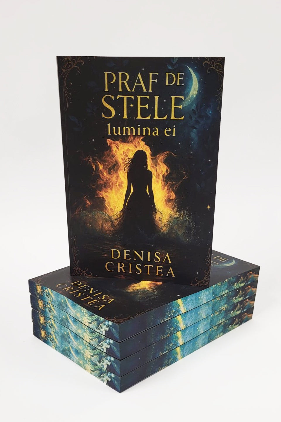 Praf de stele: lumina ei - PRINTED EDGES