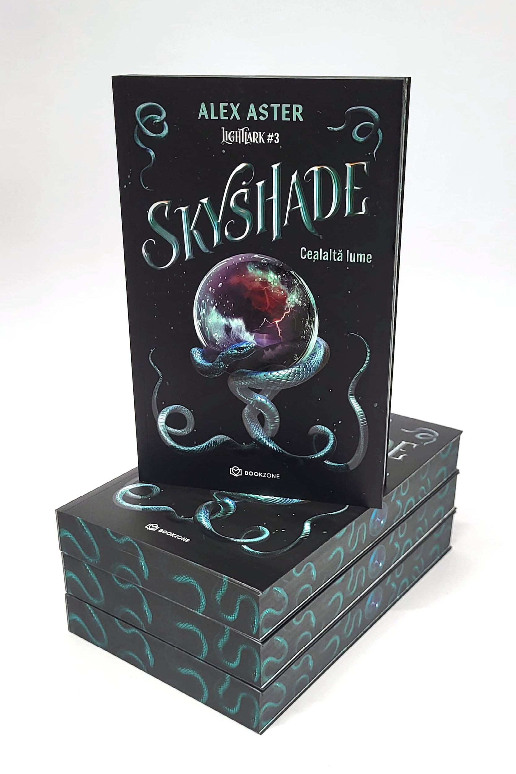 Skyshade - Cealaltă lume - PRINTED EDGES