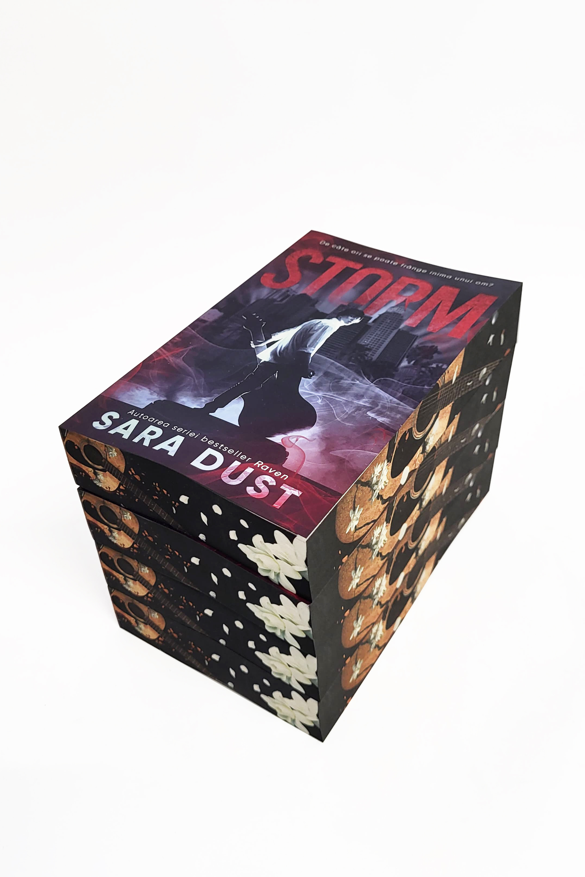 STORM Deluxe - Printed Edges
