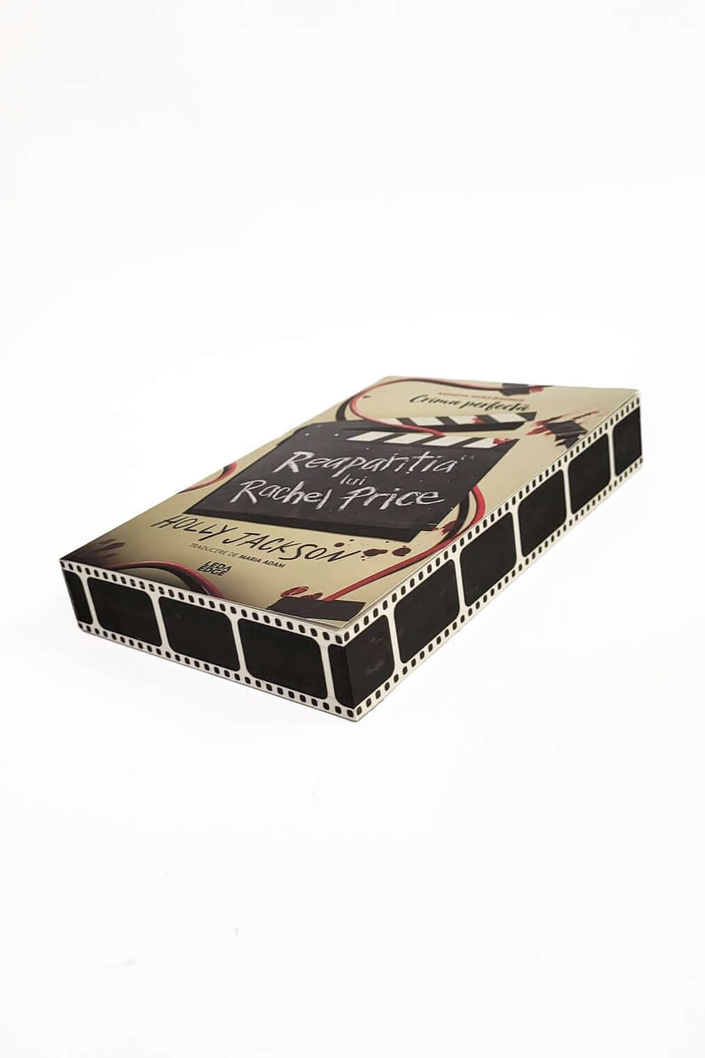 Reapariția lui Rachel Price - PRINTED EDGES, roman fantasy pentru tineri, ediție specială cu sprayed edges, Bookbite.