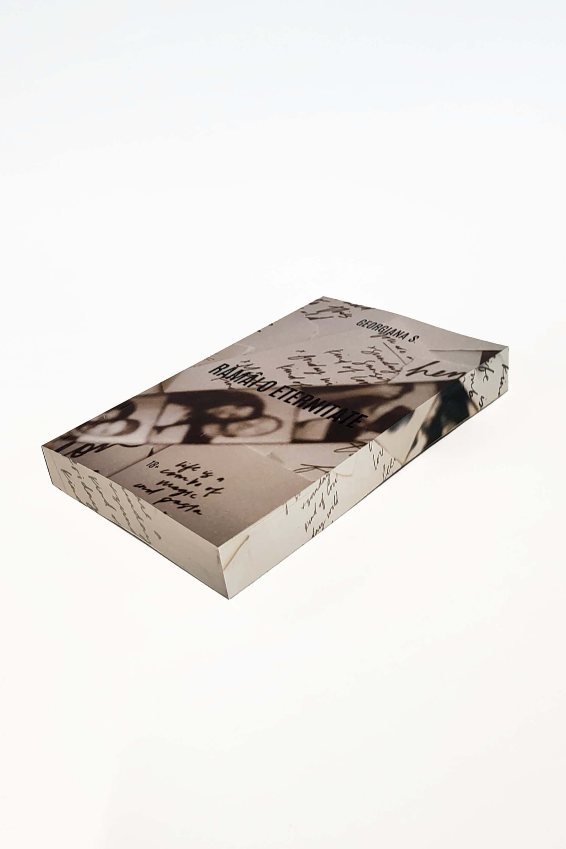 RĂMÂI O ETERNITATE - PRINTED EDGES
