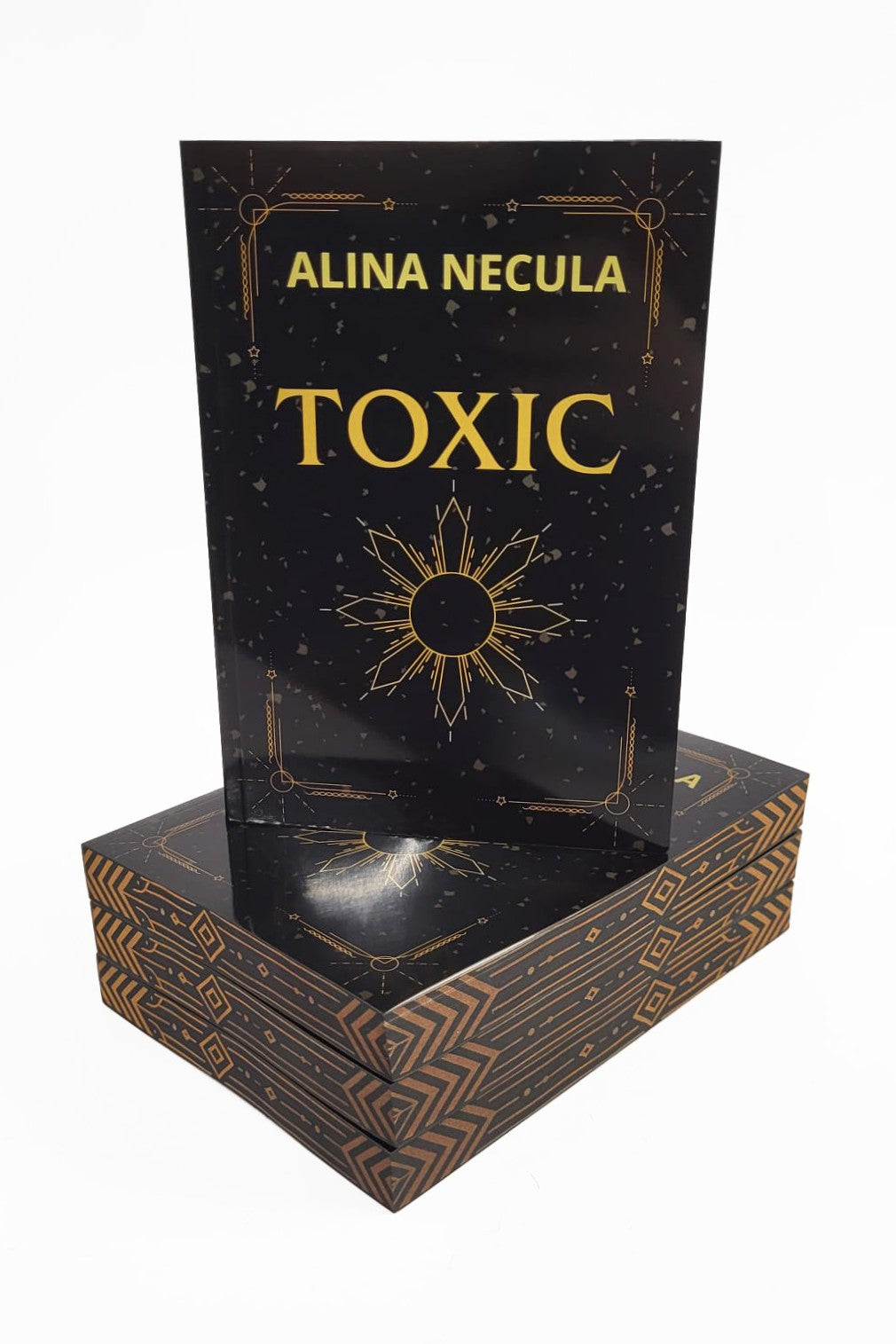Toxic - PRINTED EDGES