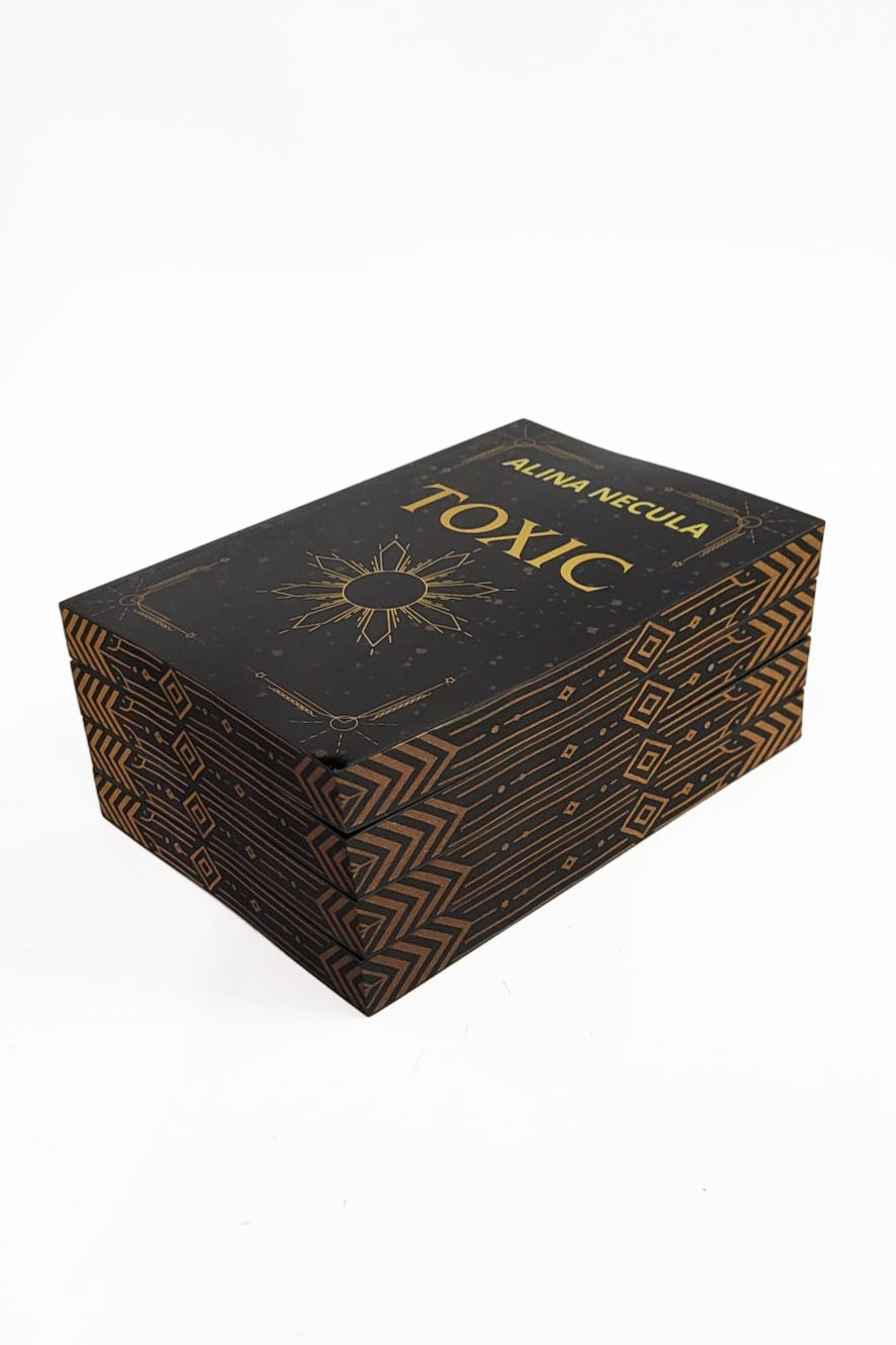 Toxic - PRINTED EDGES
