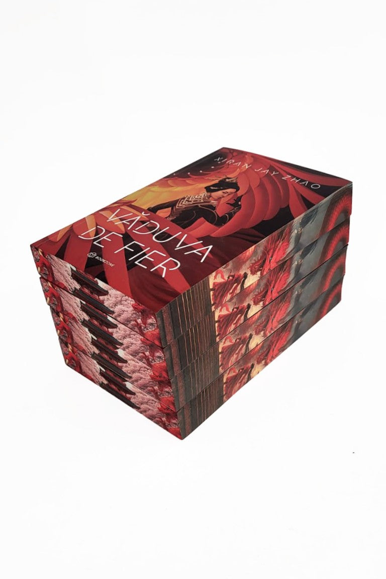 Văduva de Fier - PRINTED EDGES