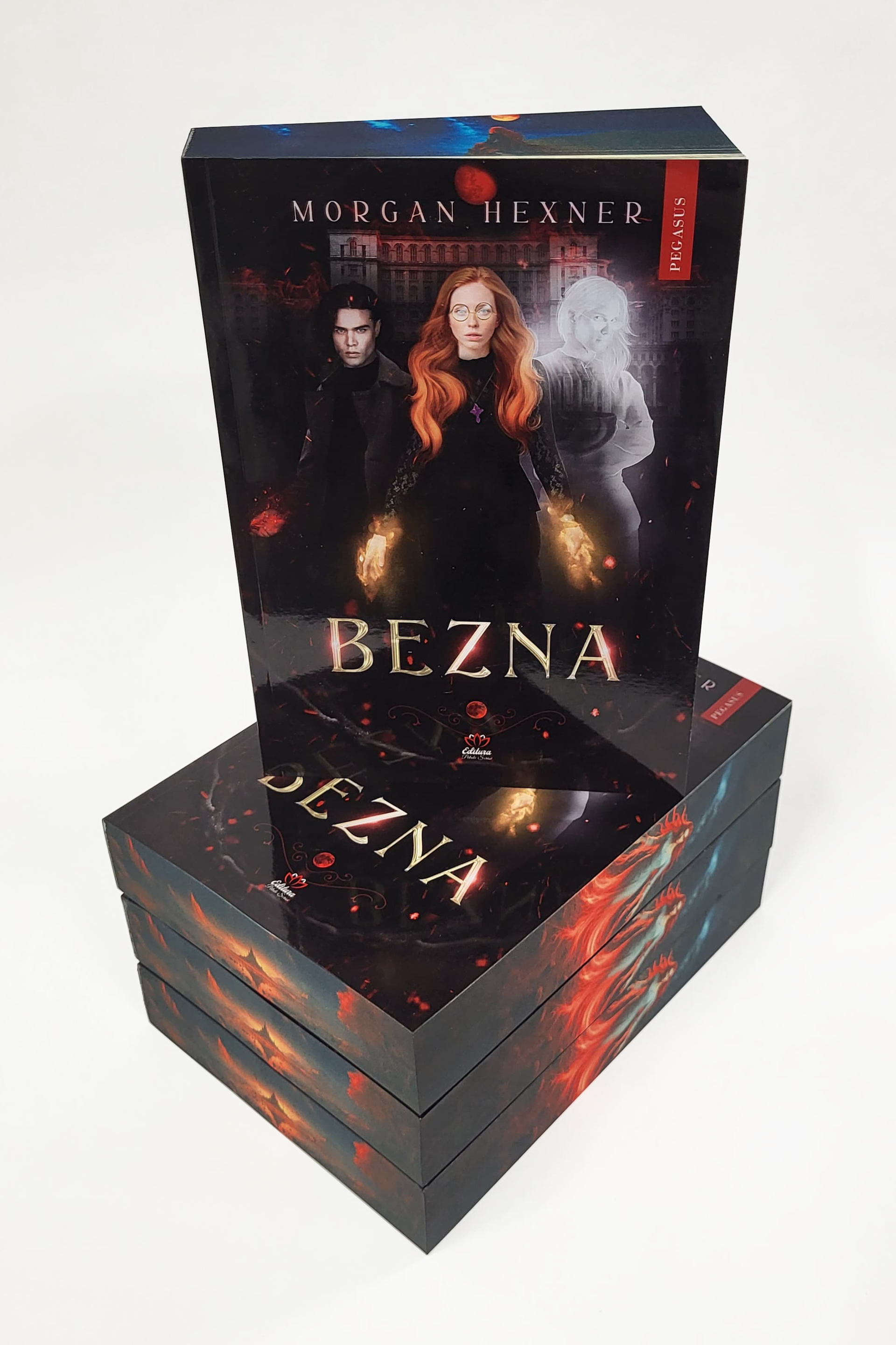 Bezna - Seria: Harul (volumul 3) - PRINTED EDGES