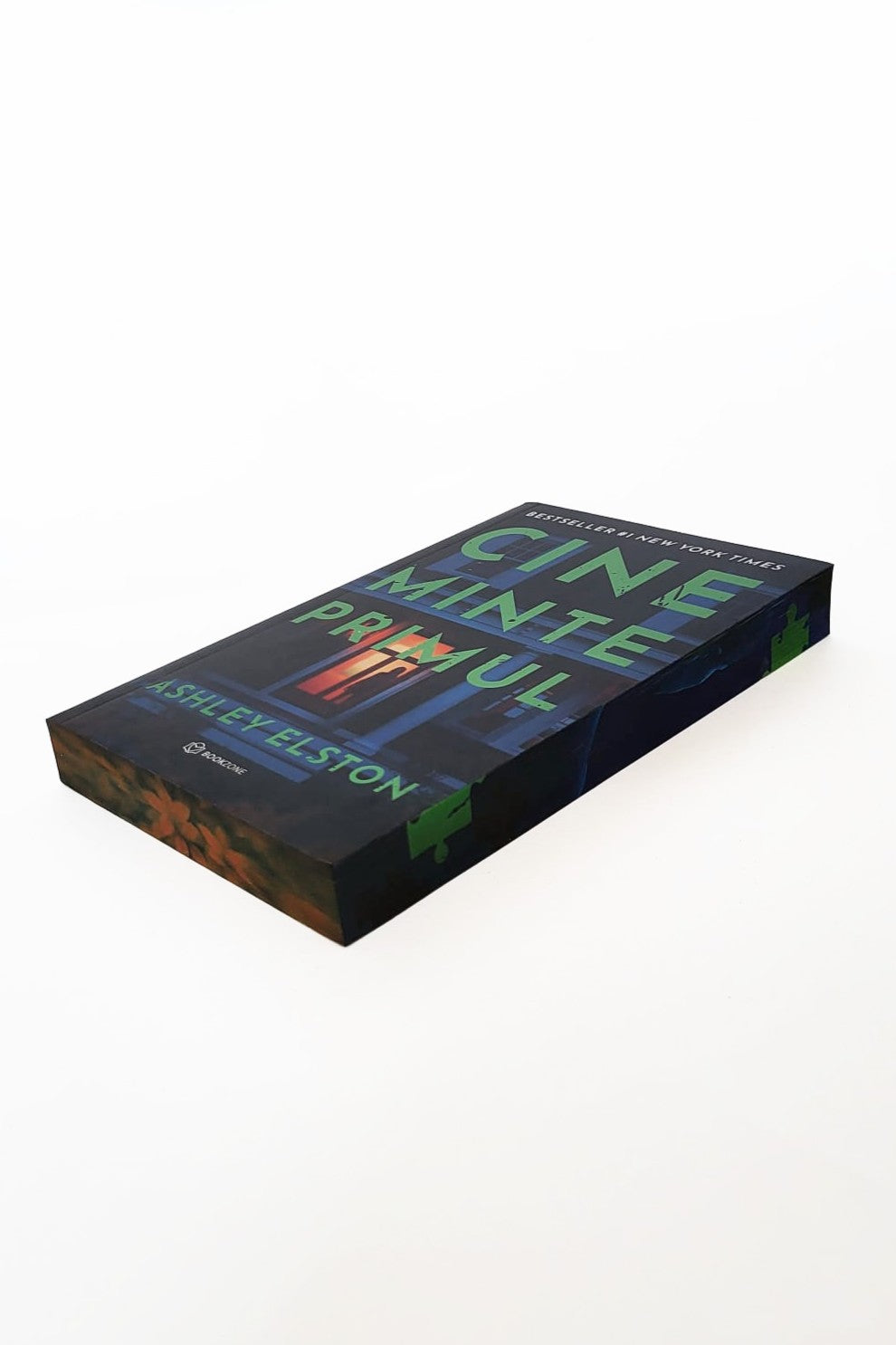 Cine minte primul - PRINTED EDGES