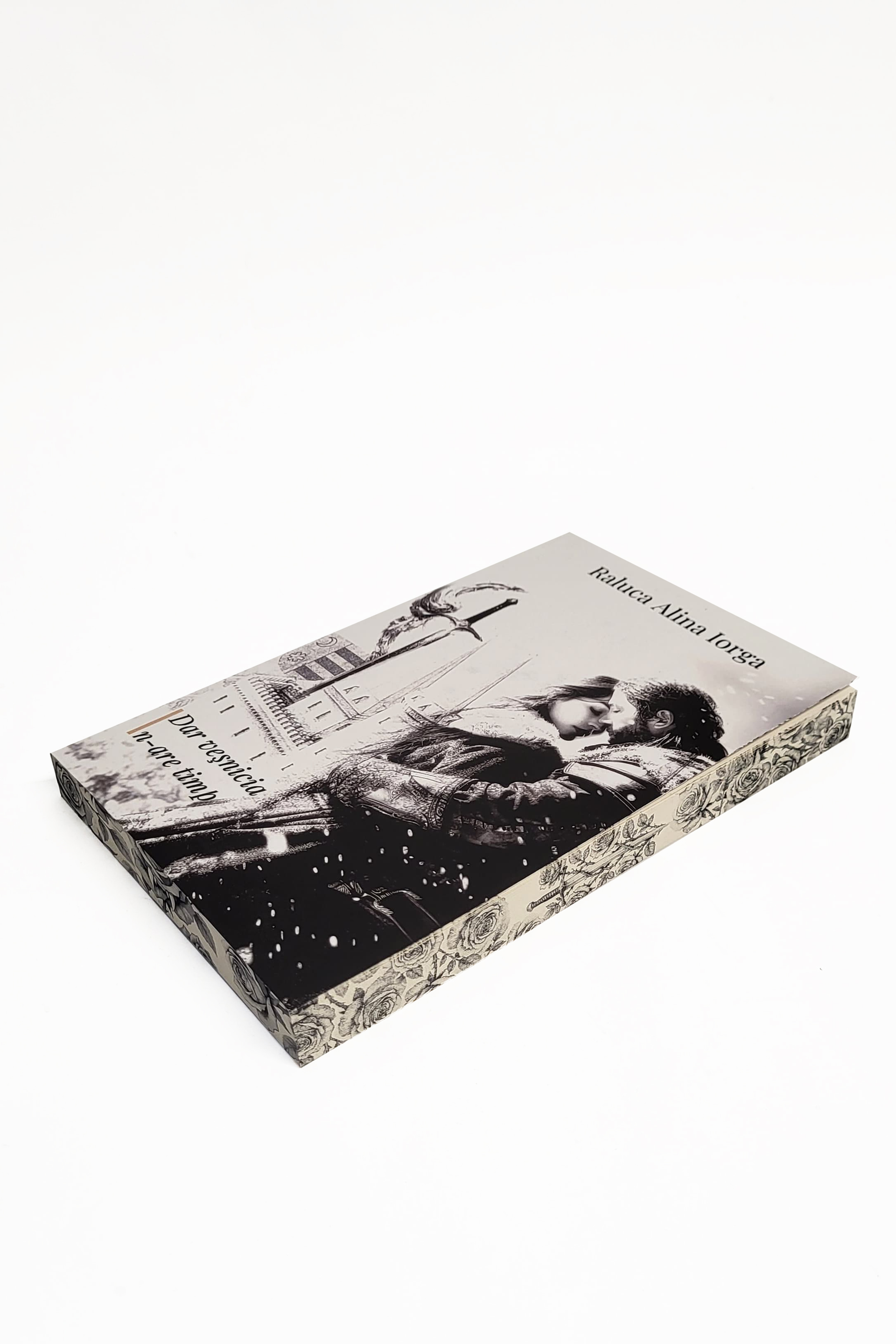Dar veșnicia n-are timp - PRINTED EDGES
