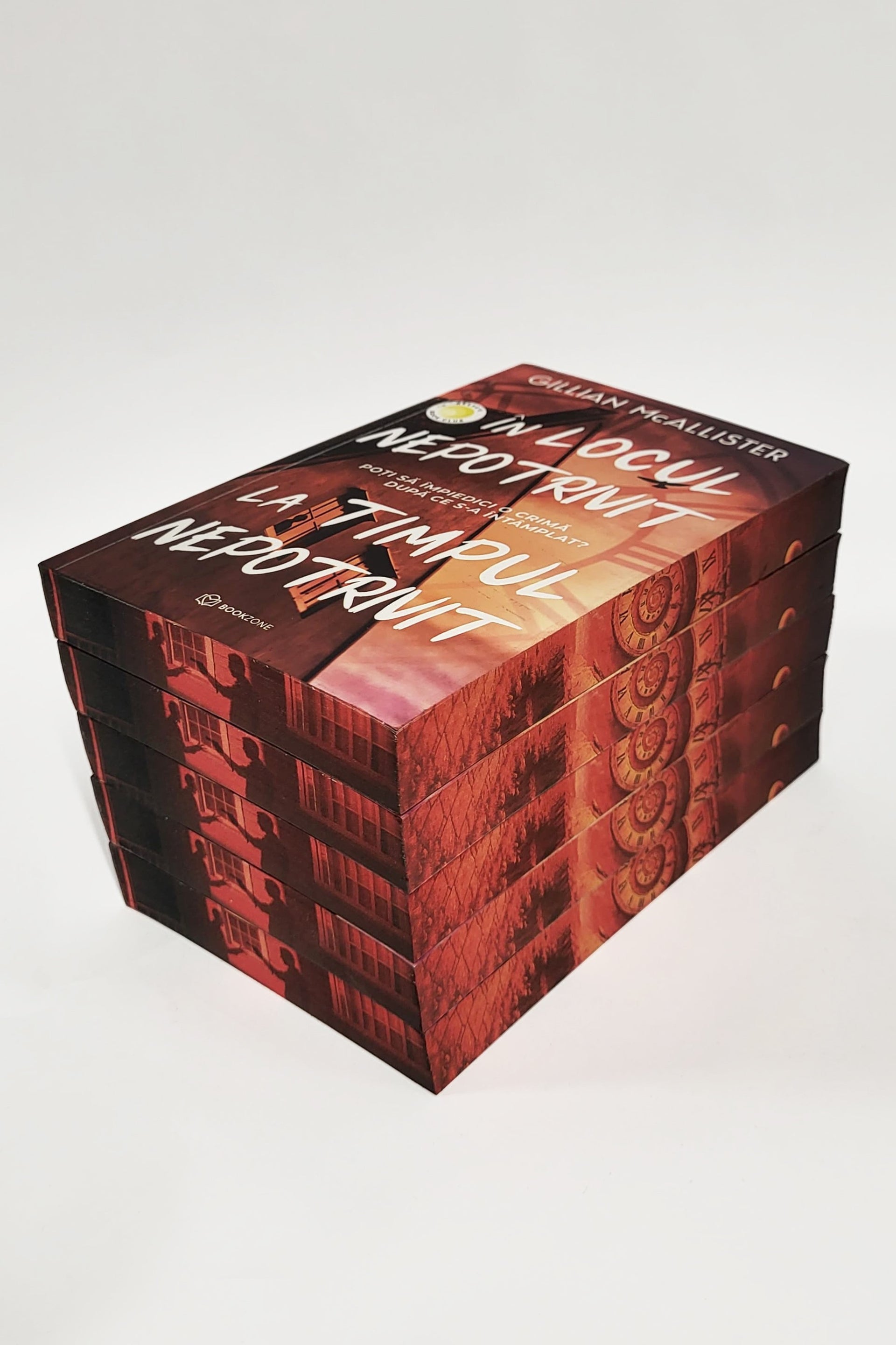 În locul nepotrivit, la timpul nepotrivit - PRINTED EDGES