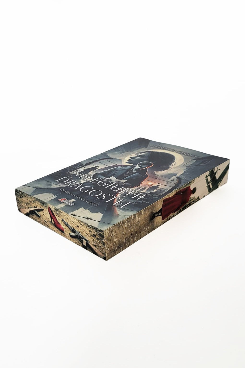 Nelegiuiții dragostei - PRINTED EDGES