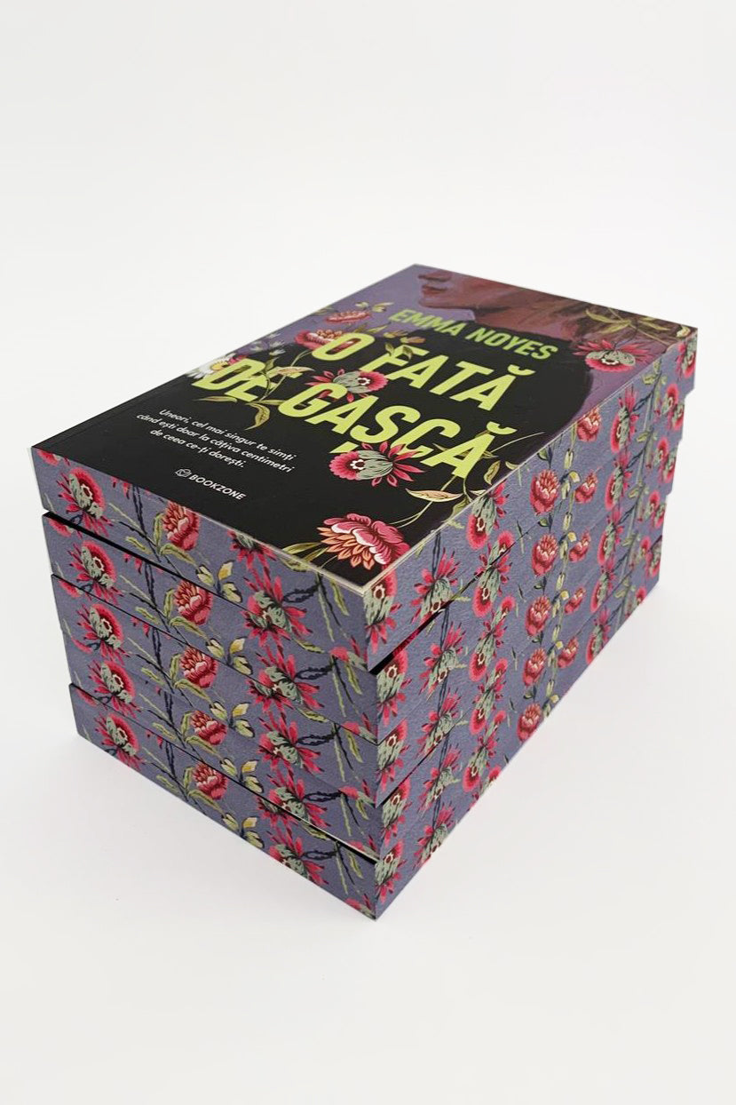 O fată de gașcă - PRINTED EDGES