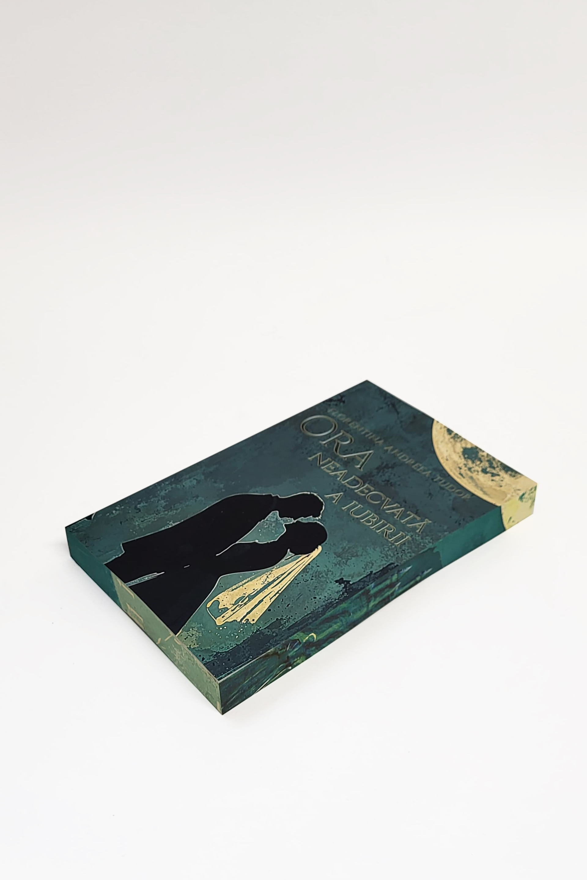 ORA NEADECVATĂ A IUBIRII - PRINTED EDGES