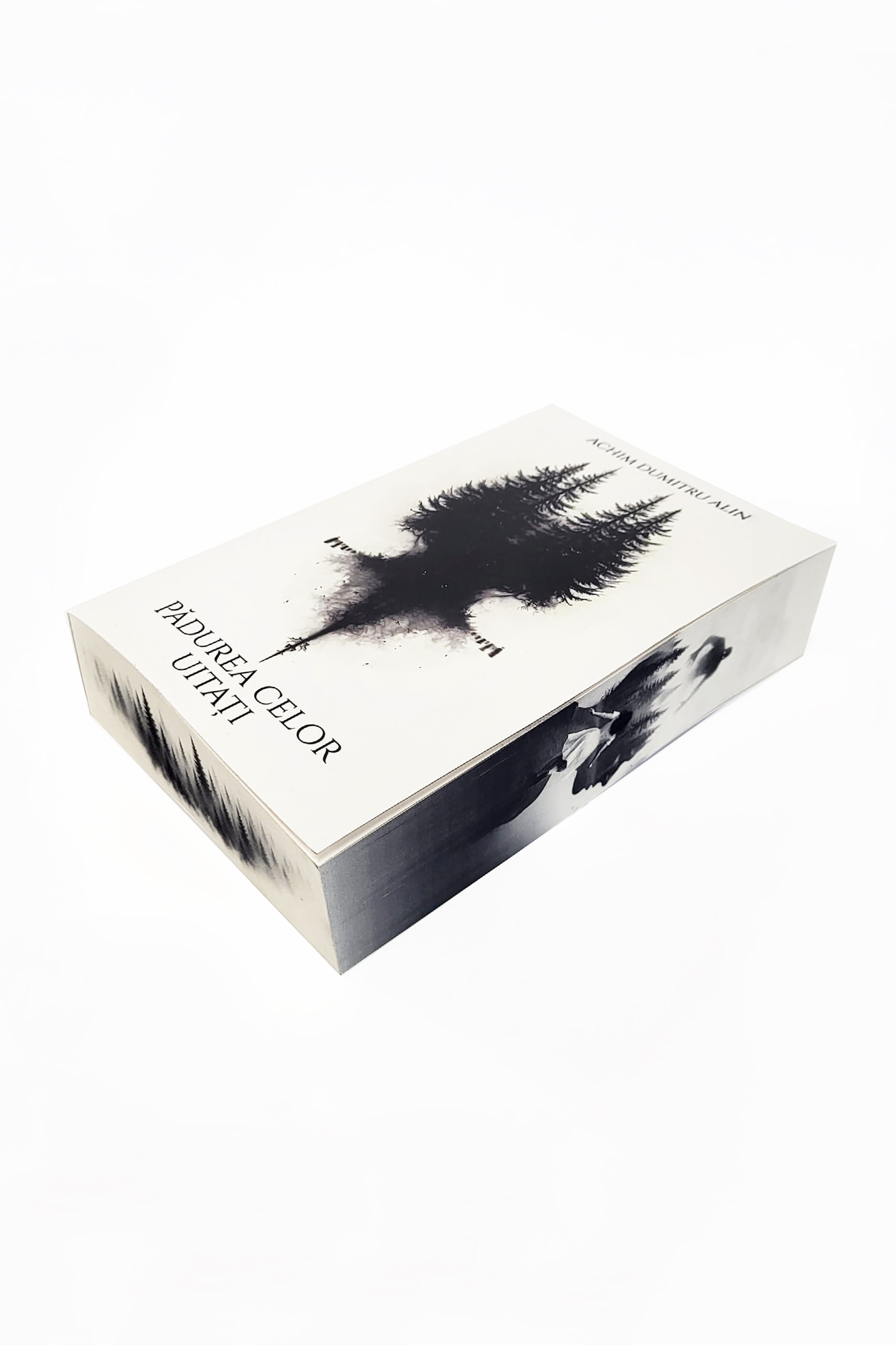 Pădurea celor uitați - PRINTED EDGES