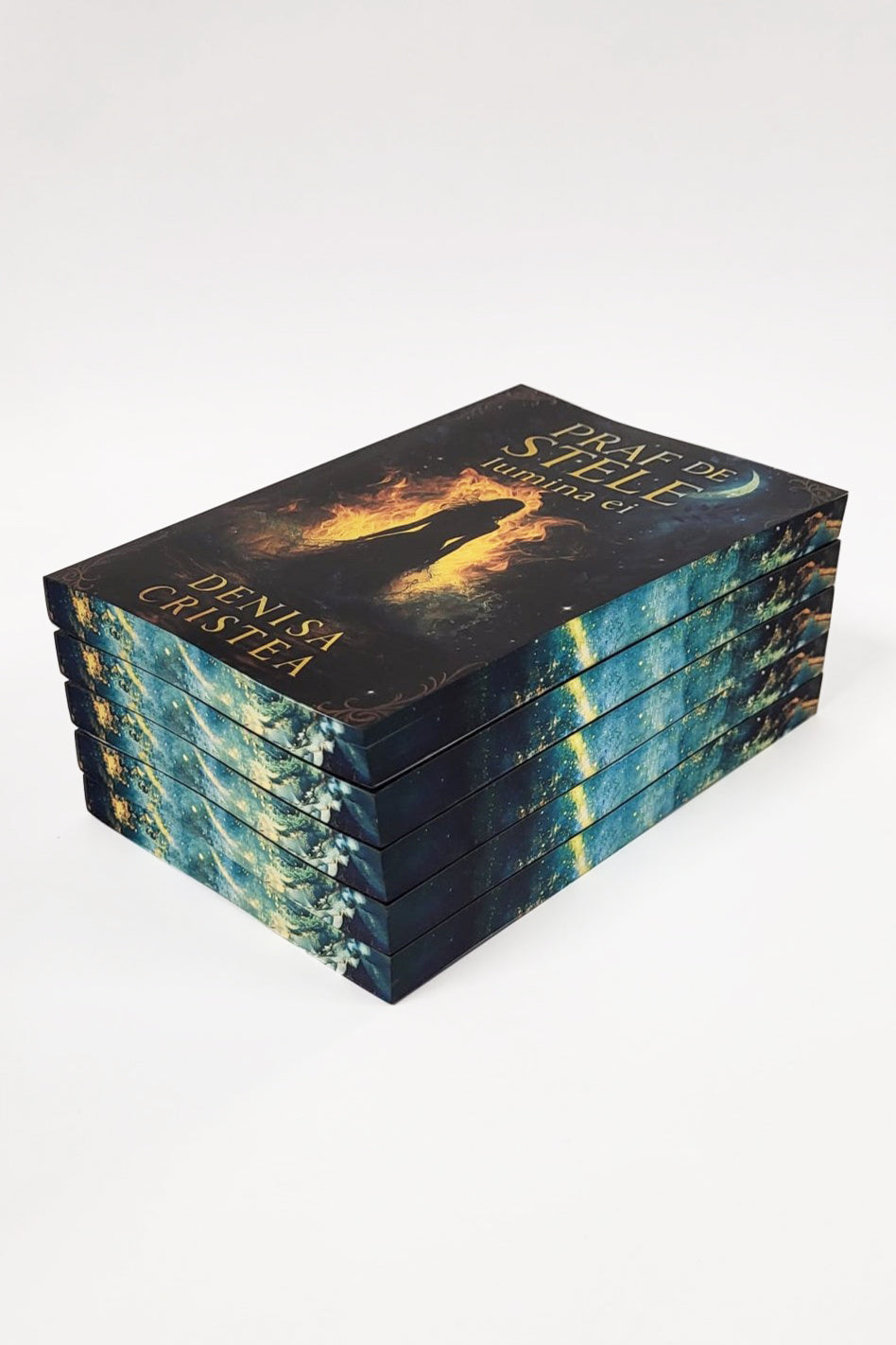 Praf de stele: lumina ei - PRINTED EDGES