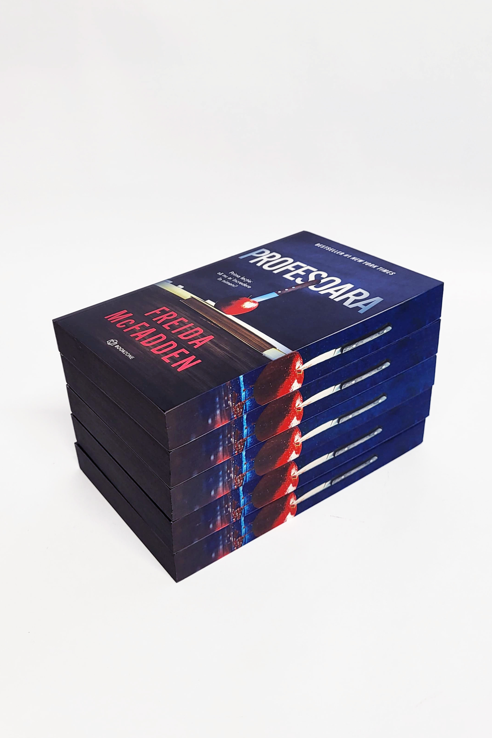 Profesoara - PRINTED EDGES