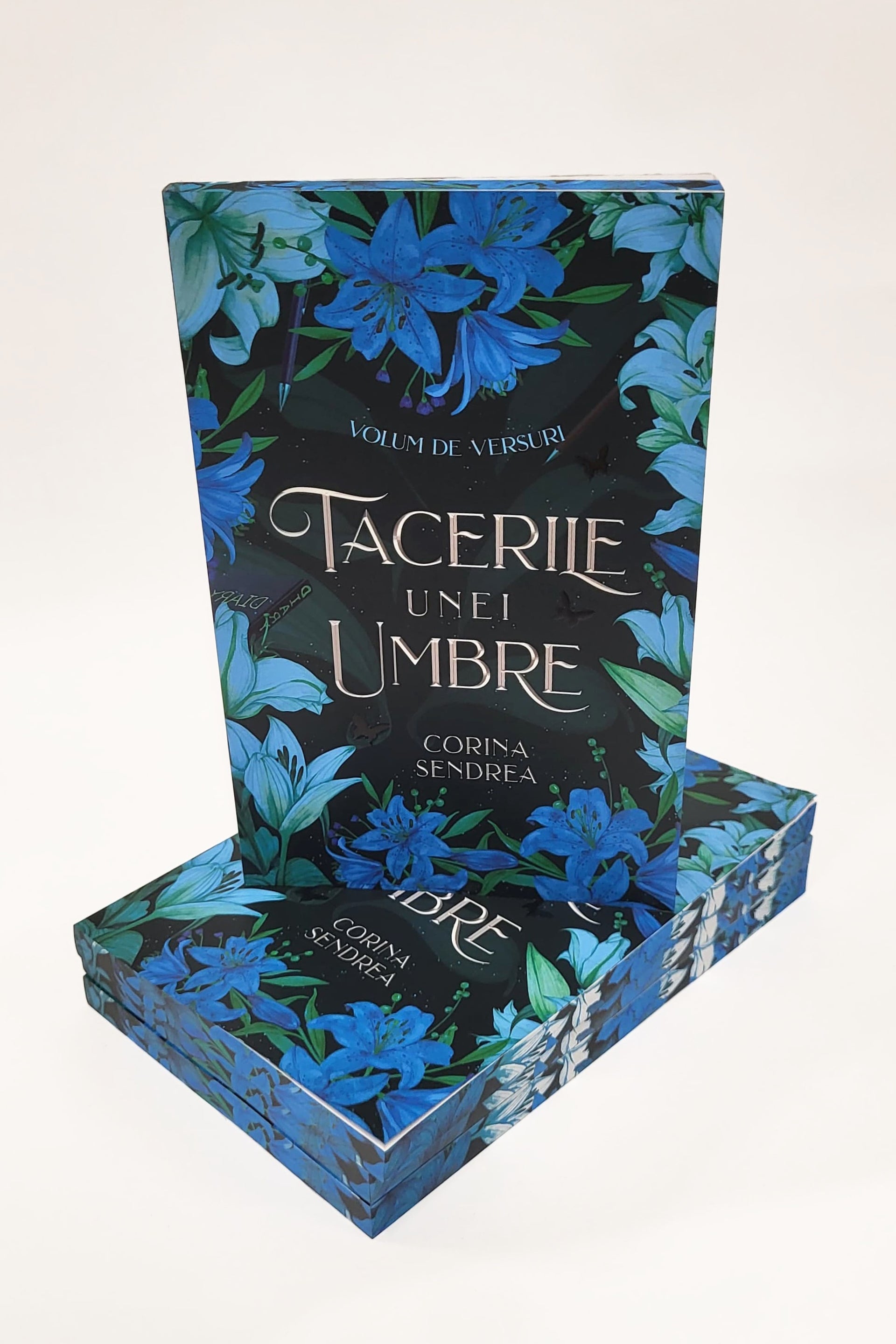 Tăcerile unei umbre - PRINTED EDGES