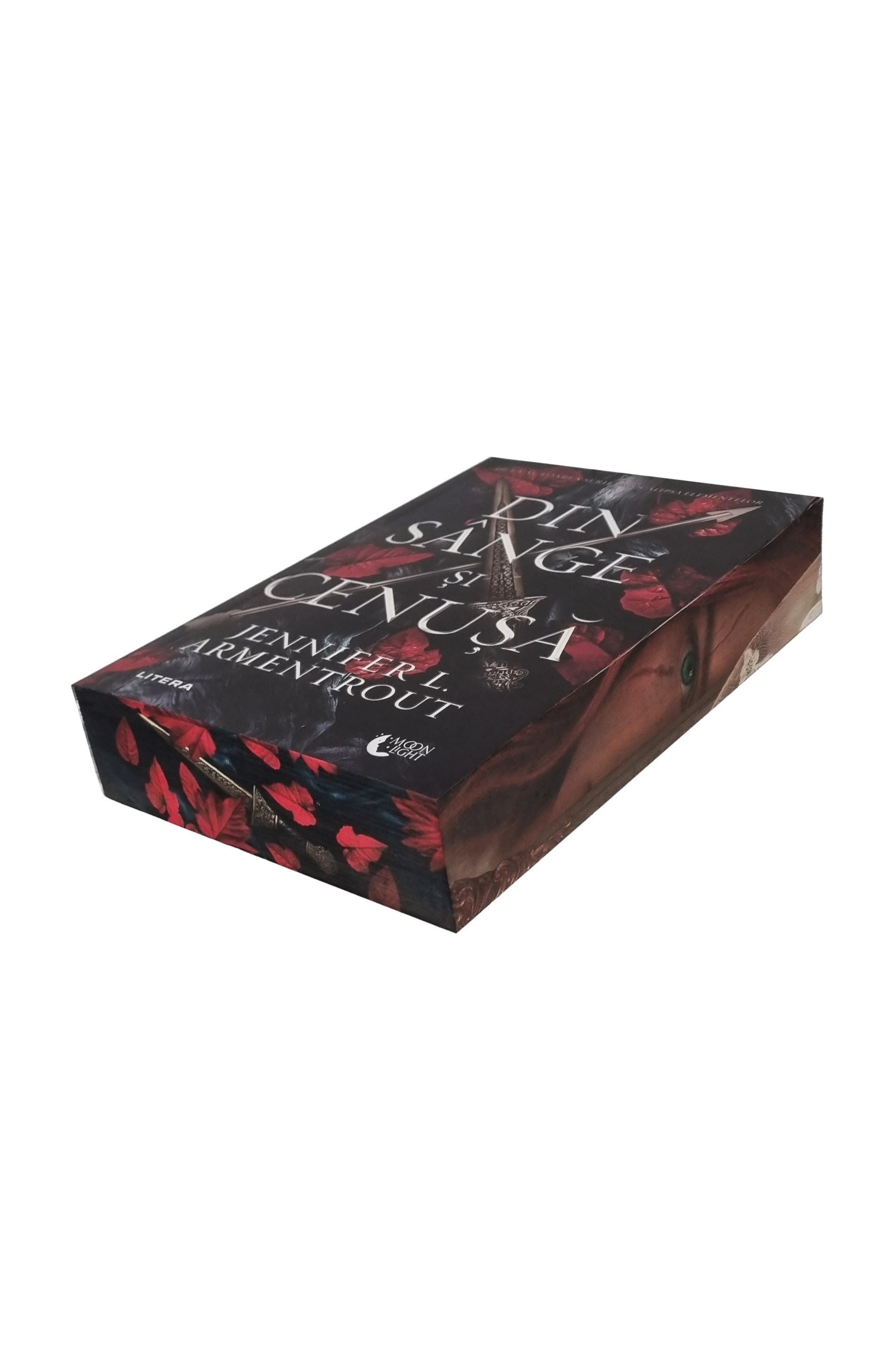 Din sânge și cenușă (Blood and Ash #1) - PRINTED EDGES