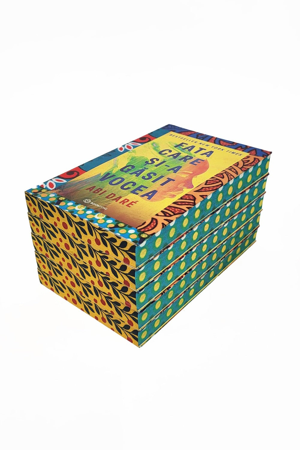 Fata care și-a găsit vocea - PRINTED EDGES