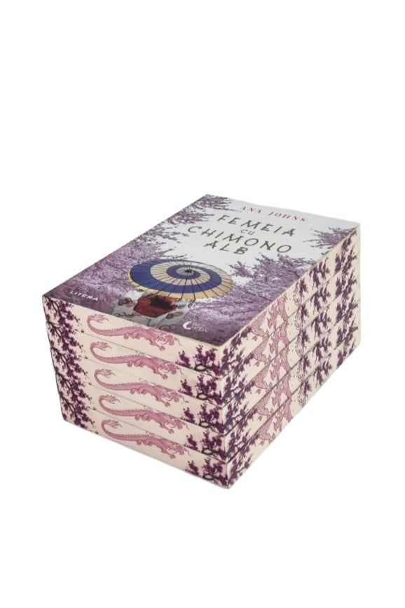 Femeia cu chimono alb - PRINTED EDGES