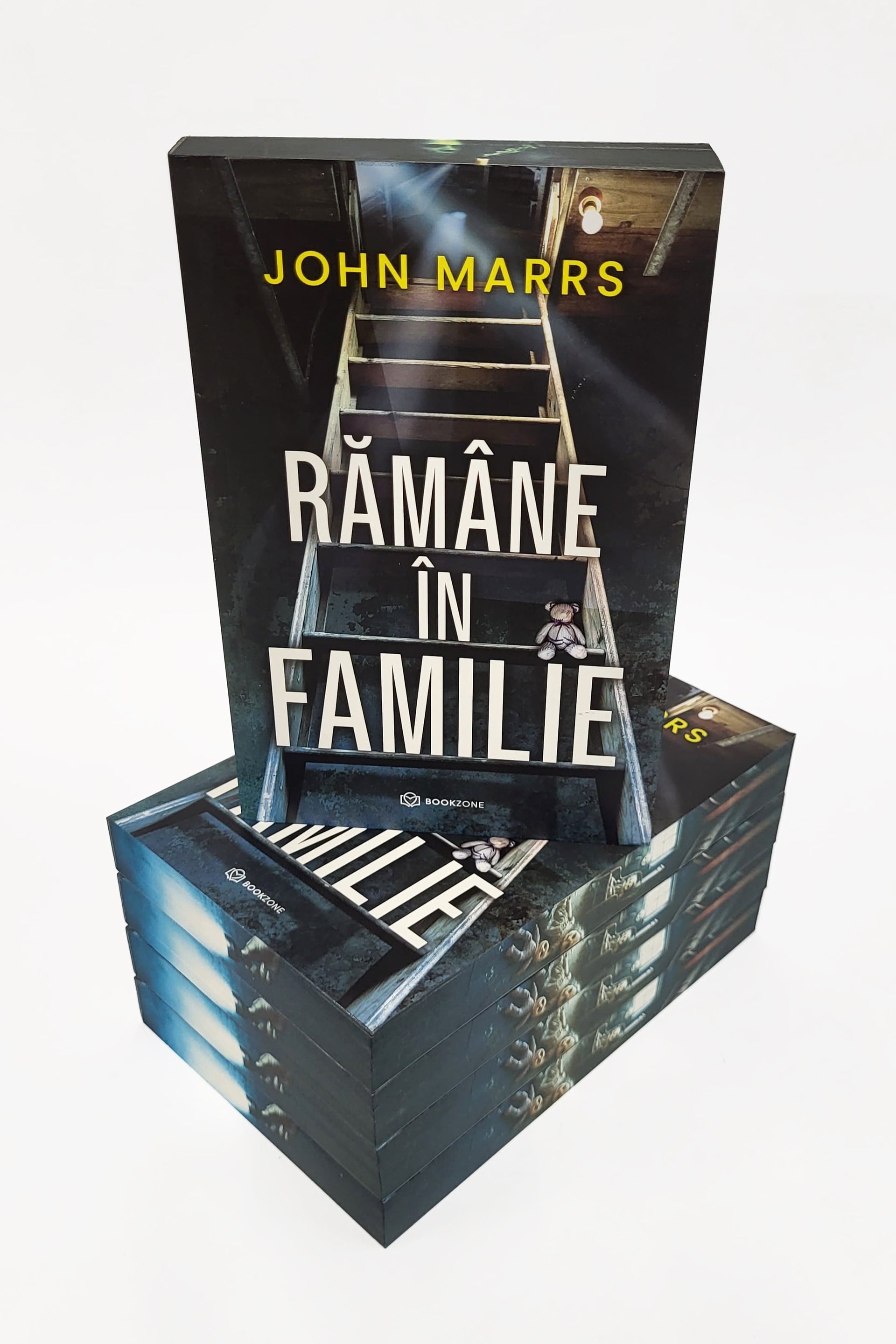 Rămâne în familie - PRINTED EDGES